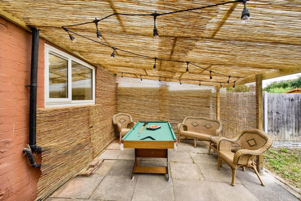 Low Rate For A 4-Bedroom House In Coventry With Free Unlimited Wi-Fi 2 Car Parking 53 Qmc エクステリア 写真